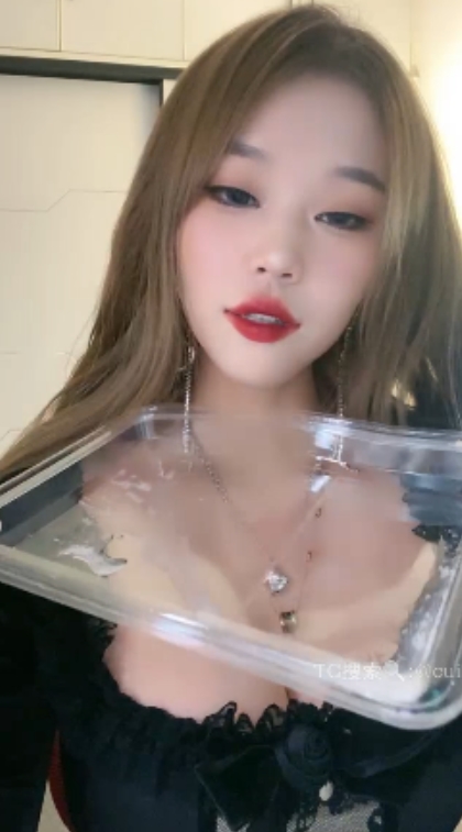 王全安：白桃-劲爆盯送口水磨铁棒，1V视频，1.2G文件大小，百度云下载