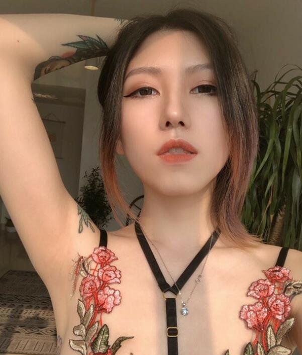 国模女神霸气御姐纹身合集16V-9.2G