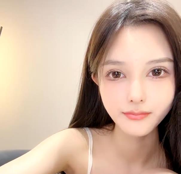 香奈奈：绿播女神18V12G资源，颜值身材一级棒，网友同框必备