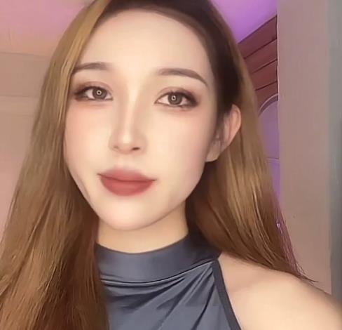 疯狂抖音新篇《小三儿》:高质量美女主播,143V,4.4G,快手人才主播,花样奇葩主播