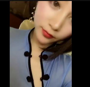 YSL甜甜定制合集-21V204M，烧脸身材美女真容下载