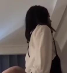 长清大学门事件：白月光女神遭体育生侵犯，吴奇隆挺身而出，抽搐尖叫无屏障，下载收藏