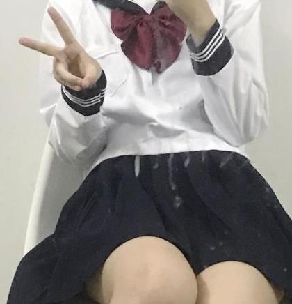 大一女生私拍泄露1.8G资源揭秘