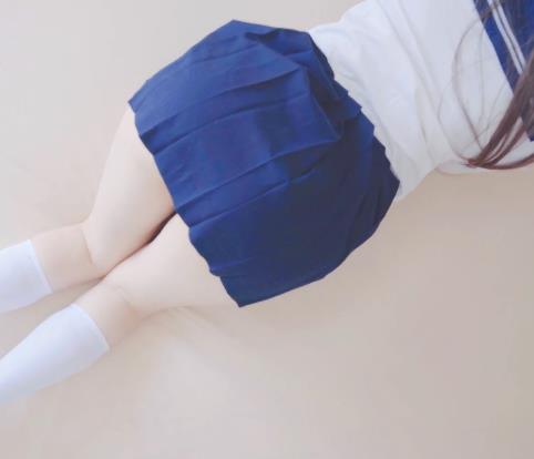 JK妹子MeeHuTao奇怪姿势作品集，唯美清纯，7个视频1个图集