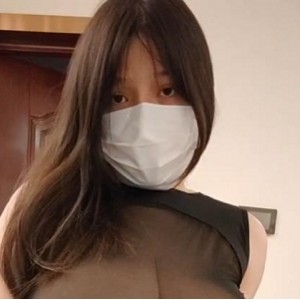 网红妹子-温柔妹妹(九儿)视频1V，113M，大车灯收藏