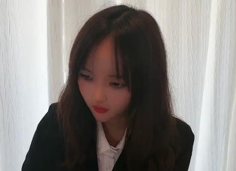 大学生寻找特殊治疗，超级加倍滤镜画面抽象，身材微胖，时长24分钟