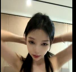 校花高考落榜生自拍视频，时长2小时，黑鲍男友高清下载