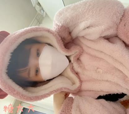 糖大人合集资源自拍男主L屎尿，第一视角长凳身姿