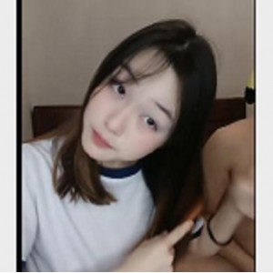 清纯长发美女团队，外在美貌与内心柔美的完美结合