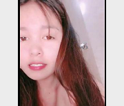 拳头道具女王自拍28分钟拳J颜值清纯