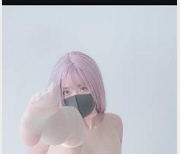 私信短片展示：HongKongDoll玩偶姐姐，1V-224M，时长5分