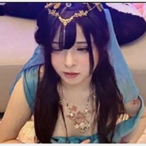 精选cos舞娘自拍视频1V-1.3G，坐桩秀T光光道具秀，超人气资源！