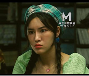 玩神主播小深深儿《麻豆合集》3V高清农村三兄弟C吹之歌