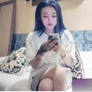 九一某探花约拍高颜值蓝头发高冷女神