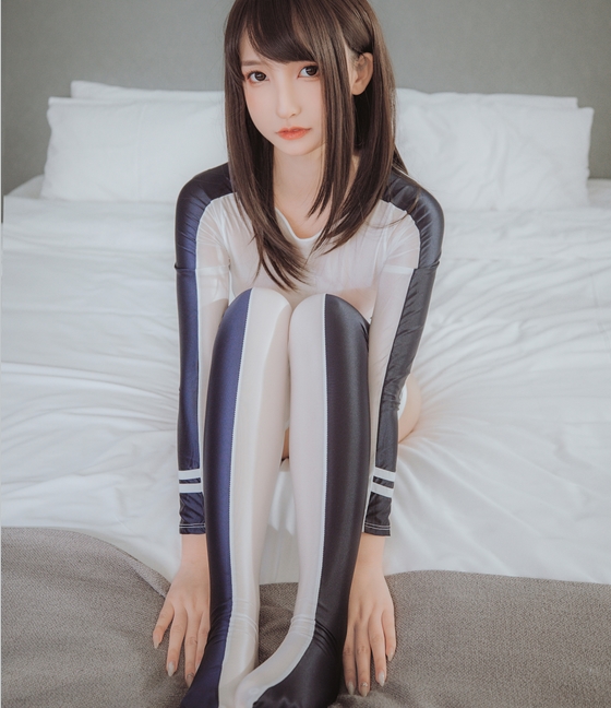 岛国女神《神乐坂真冬》最新资源《水之形2》