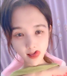 重磅-甜美妹子扇贝里灌牛奶