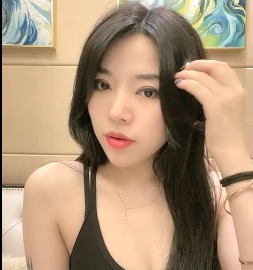 国际版抖音-巨兔<小雅>烧活辣舞现场