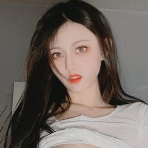 Twitter高颜值粉嫩女神（狐狸小妖）