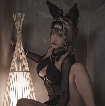 洛璃LoLiSAMA和狼少女Cosplay图集，130张1.6G，唯美系，无漏点仓可贴