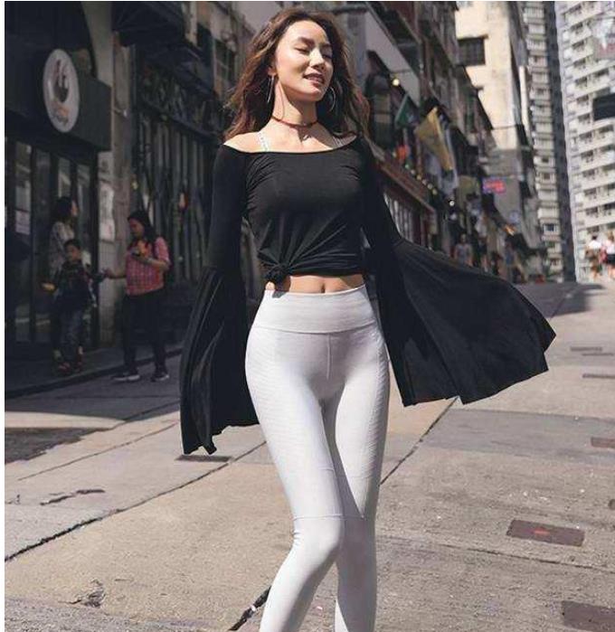 御姐美女黑色丝袜私房视频261M1集