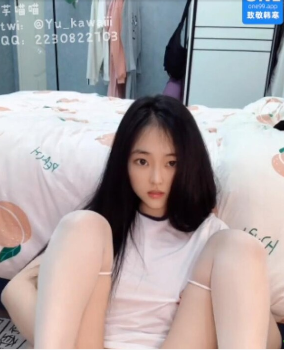 稀品小妹子JK社保视频，颜值有尺度直播