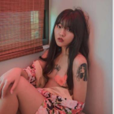 JVID摄影精选女神asklin资源合集，大腿展示摄影技巧视频达816MB