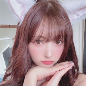 女神萌汁cos资源合集：1.3G视频大小，包含强制发抖、凌乱、室外被发现等