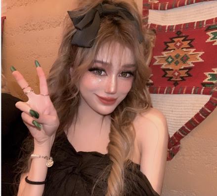 抖音混血网红TS-贝拉：115V私拍福利资源，身材在贤娆冲击前列腺，可攻可受御姐教育视频