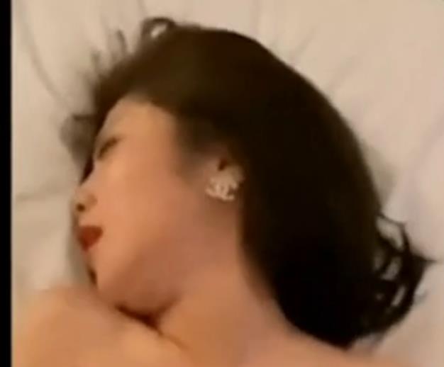 抖音热瓜:唐山玉田花店老板娘完整版视频曝光,火爆事件再次引爆!(包含美妻子、叶丛事件、学生聊天记录)