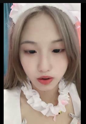 超嫩美少女情Q女仆装资源自拍1:47，大一学妹被猪拱探底