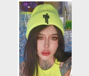 SexyChloe：多人游聚会、洋墨水、尺度作品