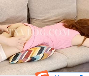 丝丝女神大长腿剧情片，1V154M，嫩嫩身材睡被玩醒