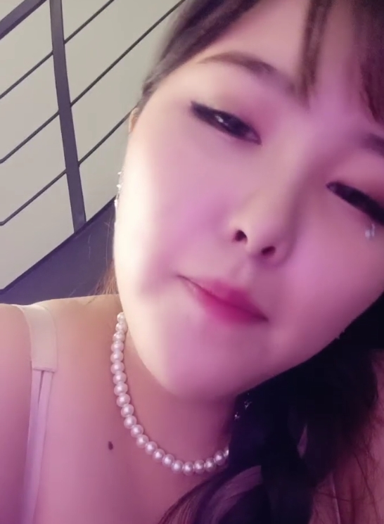 温暖母牛与可爱小羊：66个视频，9.8克大小