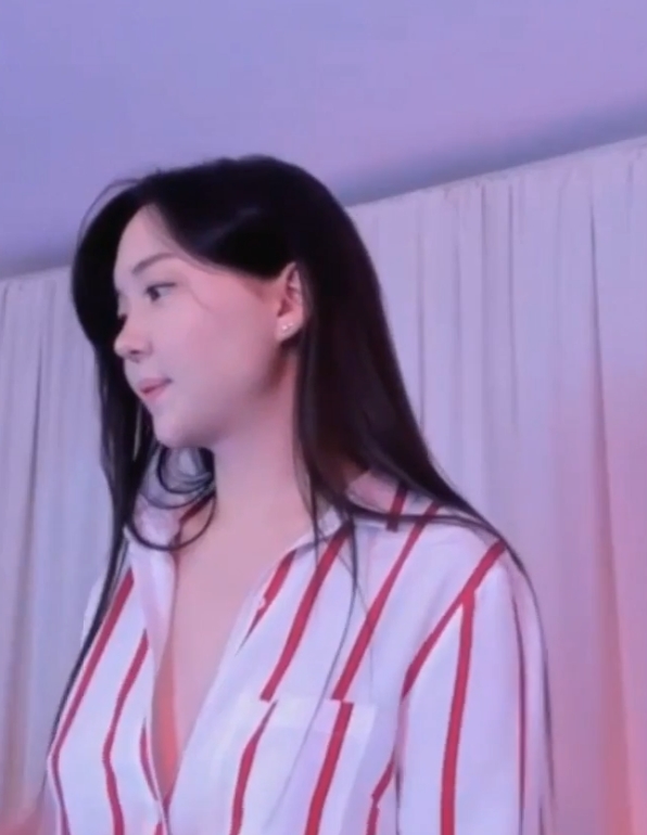 韩国人气女神+U_needed_me+33v36.3g