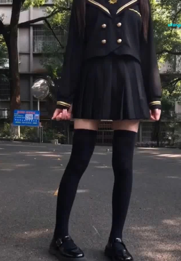 个视频合集，观众可以感受到舞蹈的魅力，同时也能收藏一段美好的回忆。快来一起跟随“野餐兔”一起热舞吧！