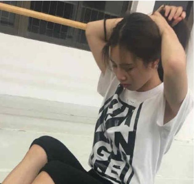 清新可人，青春活力！华裔素人大学萌妹视频合集