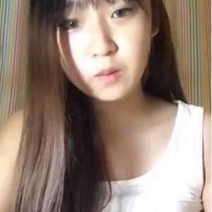 款名为“一字马柯妹付费合集25.9G”，是一份收藏价值极高的视频合集。通过百度搜索即可找到，里面包含了柯妹精彩的一字马表演，让观众领略她的独特魅力。赶快收藏起来