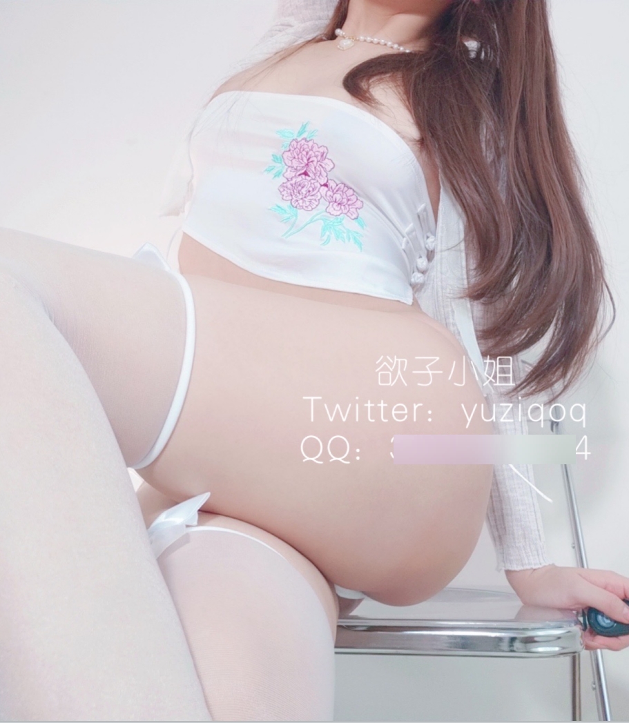 集的视频内容丰富多彩，不仅展现了小蔡头的魅力，也为收藏爱好者提供了一次难得的机会。快来收藏这个小蔡头喵喵喵的125.5g合集，一起感受她的迷人魅力吧！