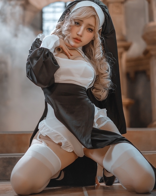 2修女与神父:平凡中的真挚情感3十集视频套图:修女与神父的深厚友谊4感受宁静与平静:修女与神父视频作品套图5真实而温暖:修女与神父的平凡之美6信仰与友谊:修女与