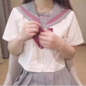 白丝JK服装洛美放飞自我，百度云资源2V564M