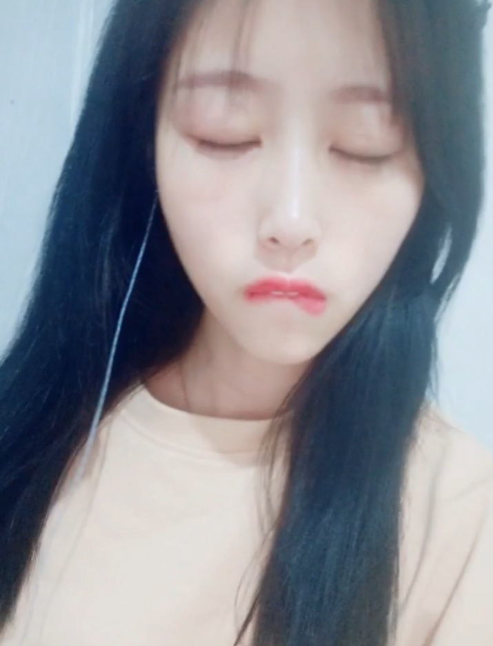 还是观众们了解她的窗口。如果你也对这位网红感兴趣，不妨来百度盘搜索一下，看看这个视频集合吧！