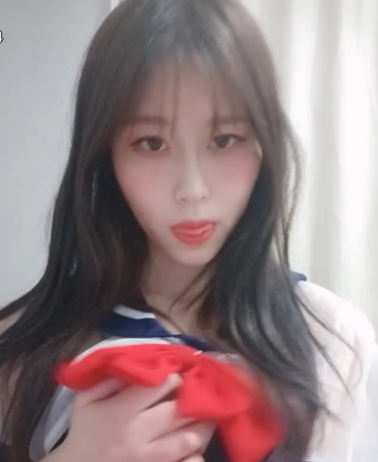 还是观众们了解她的窗口。如果你也对这位网红感兴趣，不妨来百度盘搜索一下，看看这个视频集合吧！