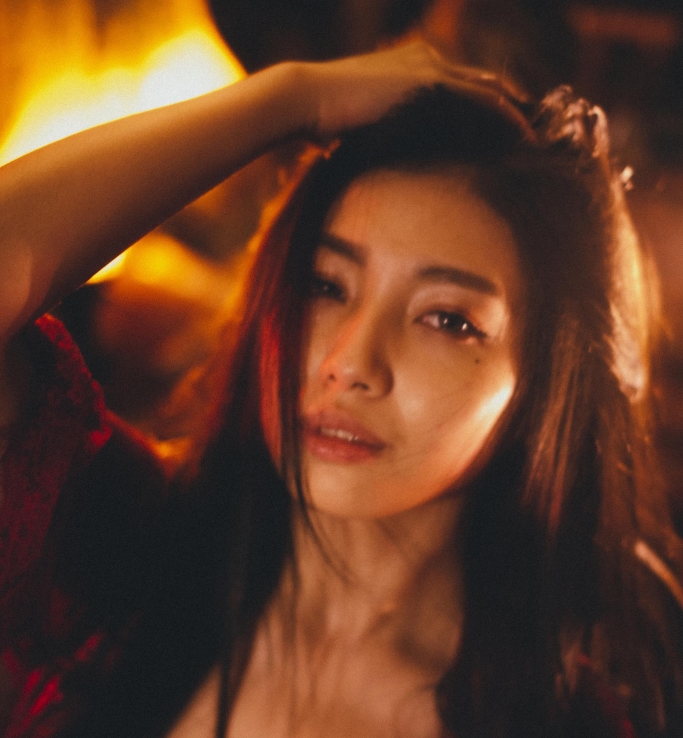 夏暮光：多重身份展示，给力不断，141四人游+11V，6.45G