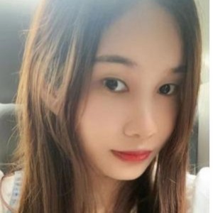 哺乳期宝妈示范：P奶涨奶大量车灯！