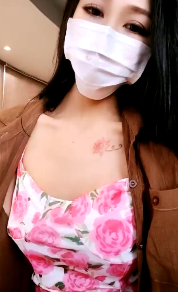 真实户外餐厅表演：不明液体盘旋空中，视频大小3V+2.2G