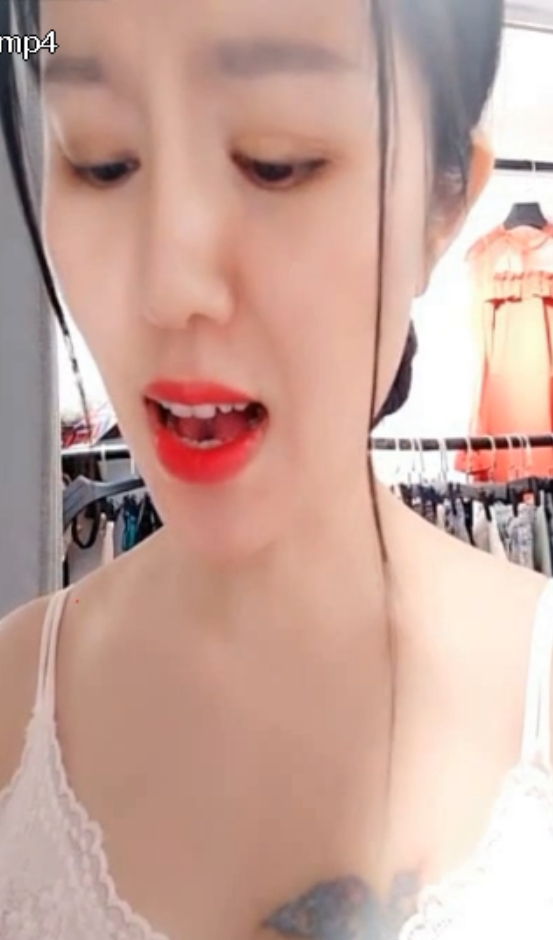 时尚穿搭直播合集:小雯的服装店老板娘风采32个视频,26.49G