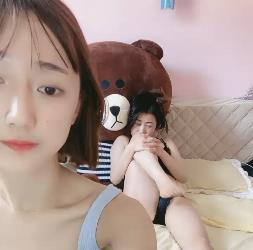 母女俩一起快手直播，网红兴奋互摸！2V-556M