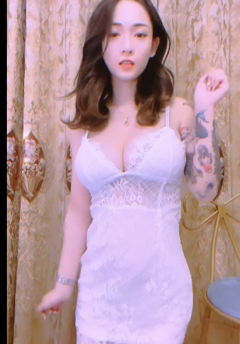 定制快手小奶球女主播:漂亮御姐气质丰满,23个视频800MB合集收藏!