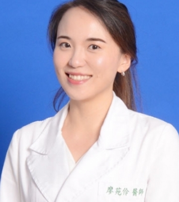 《女医师约会：电视上的冷傲与现实床上的反差极大》