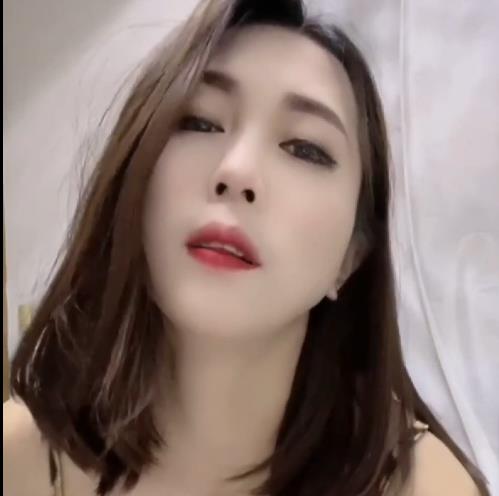 勤奋之母：快手御姐阿燕貂蝉姐姐定制社保视频，2.3G抖臀关爱